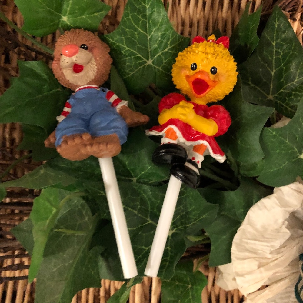 NWT - Colorful Suzy’s Zoo Duck & Gopher Plant Pal Figurines